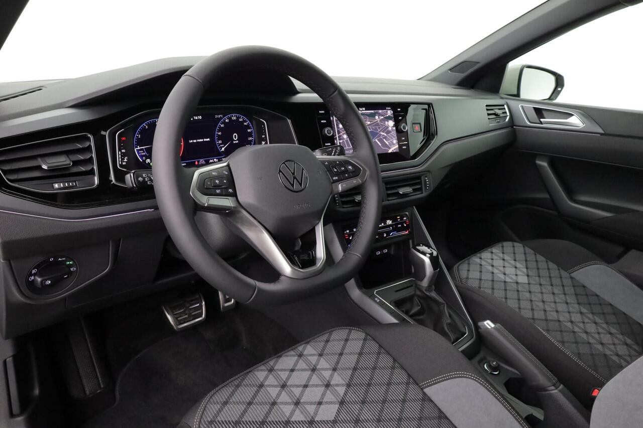 Volkswagen POLO R-Line Edition 1.0 TSI 70 kW / 95 pk DSG | IQ Light | Camera | Stoelverwarming | Navigatie