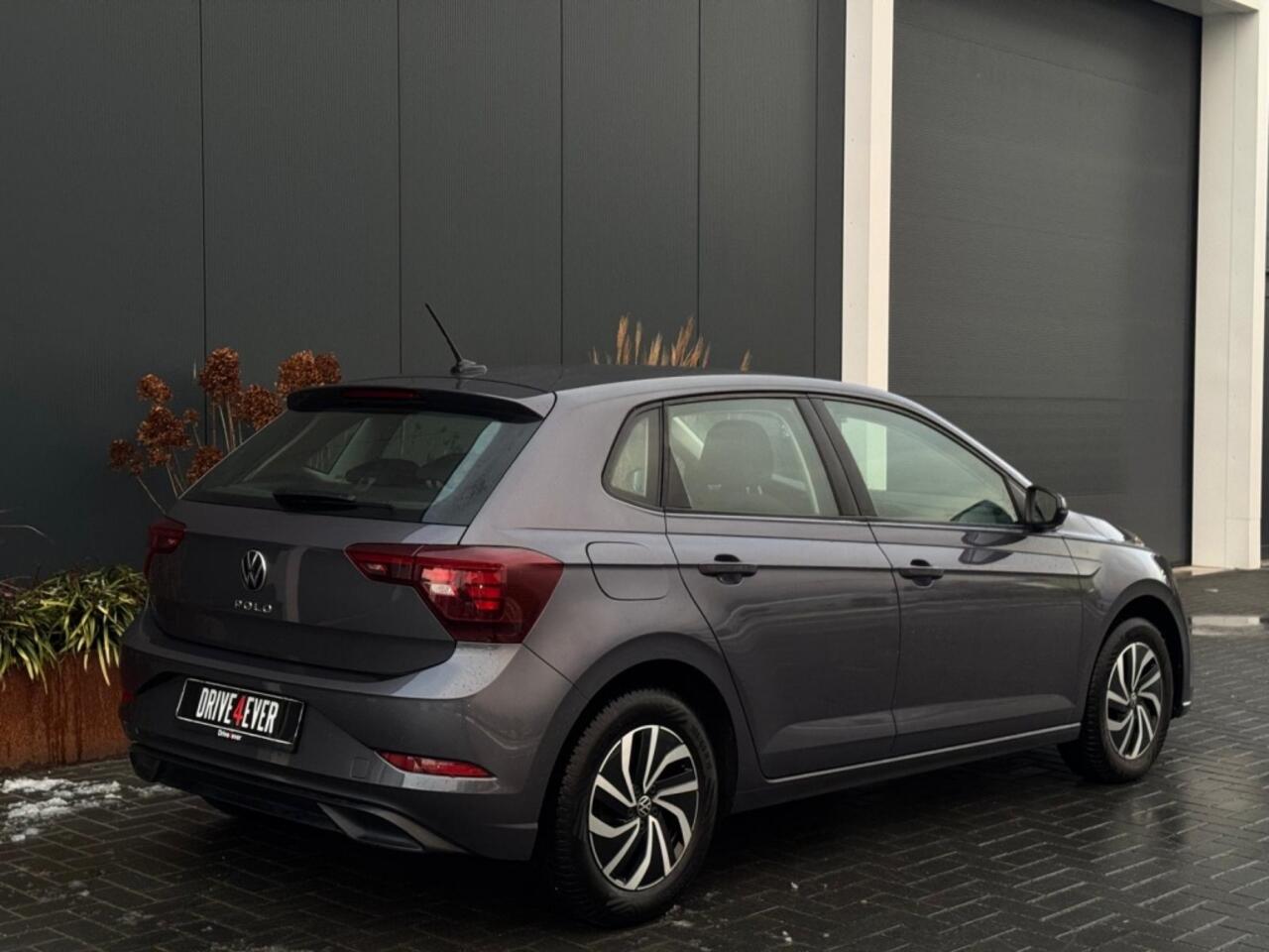 Volkswagen POLO 1.0 TSI Life GARANTIE NAVI APPLE CARPLAY ECC SPORTVELGEN