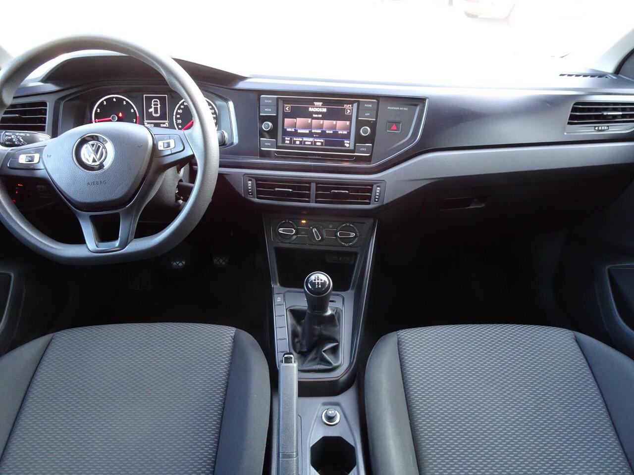 Volkswagen POLO 1.0 MPI Comfortline AIRCO l CruiseControl l Trekhaak