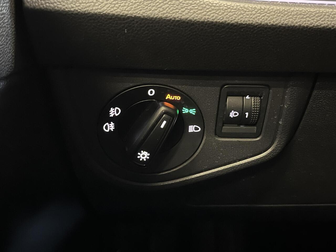 Volkswagen POLO 1.0 TSI Goal AUT 70kW Navigatie Apple Carplay/Android Auto Parkeersensoren Adaptive Cruise Control Stoelverwarming Matrix LED koplampen Climate Control Lichtmetalen velgen