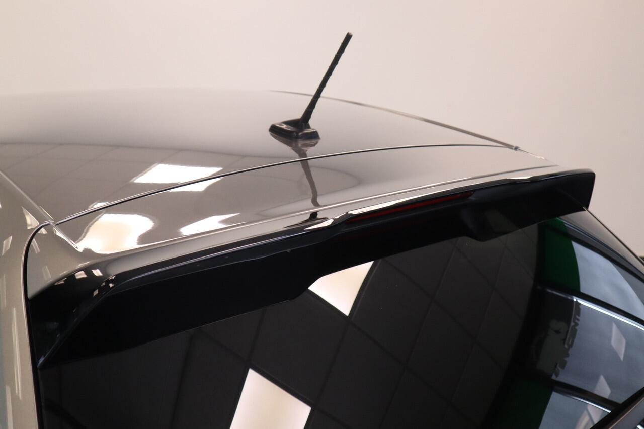 Volkswagen POLO 1.0 TSI R-Line Edition ACC 16''lmv Navigatie 24 maanden garantie mogelijk (*vraag naar de voorwaarden)