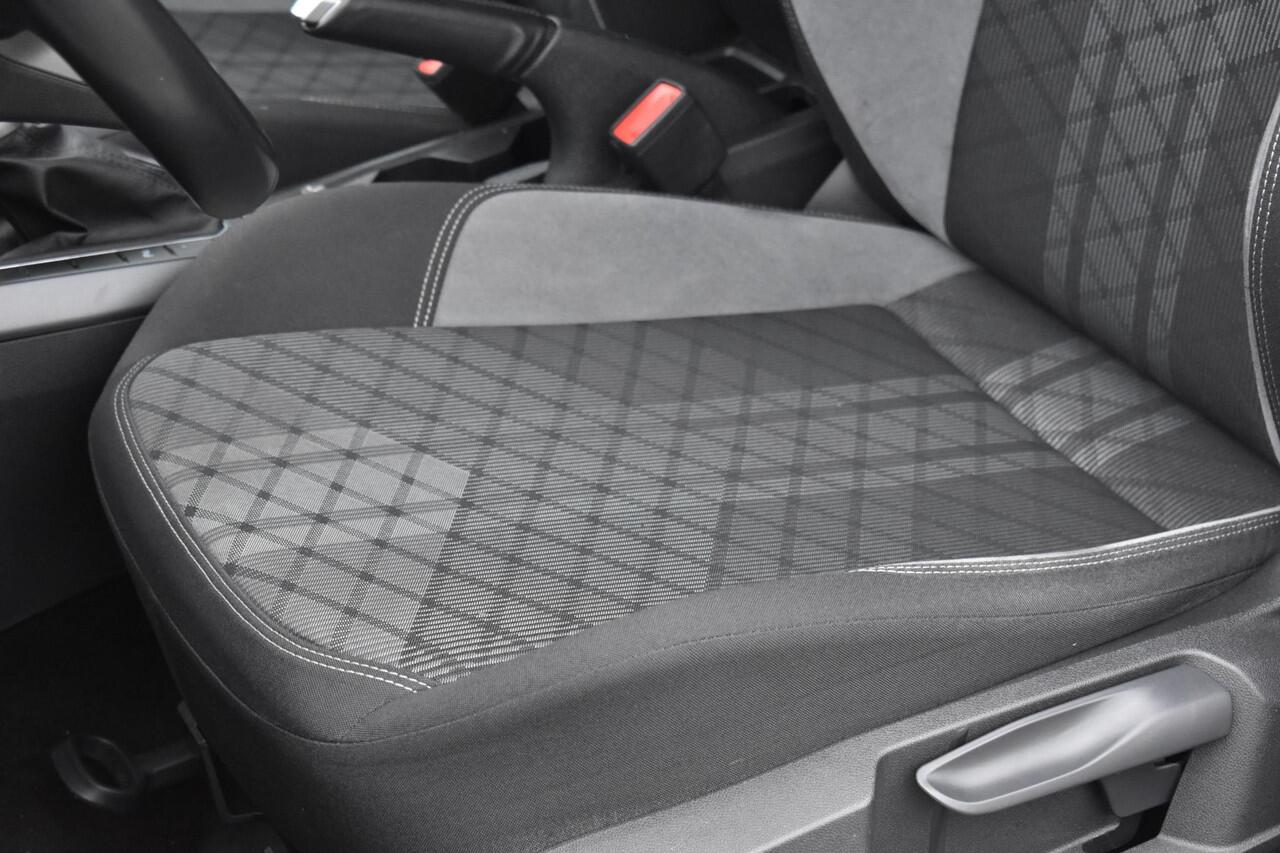 Volkswagen POLO 1.0 TSI R-Line DSG IQ LED Clima Virtual Carplay