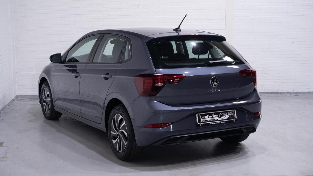 Volkswagen POLO 1.0 TSI Life Business Navigatie NAP 1e Eig. ACC ECC PDC v+a Apple-carplay Camera Digi-cockpit Stoelverwarming Rijklaar!