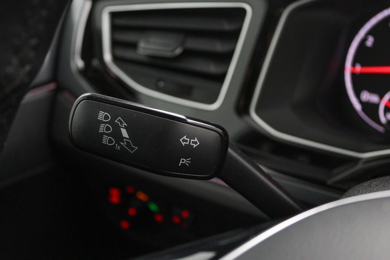 Volkswagen POLO 1.0 TSI Highline | Navigatie | Climate Control