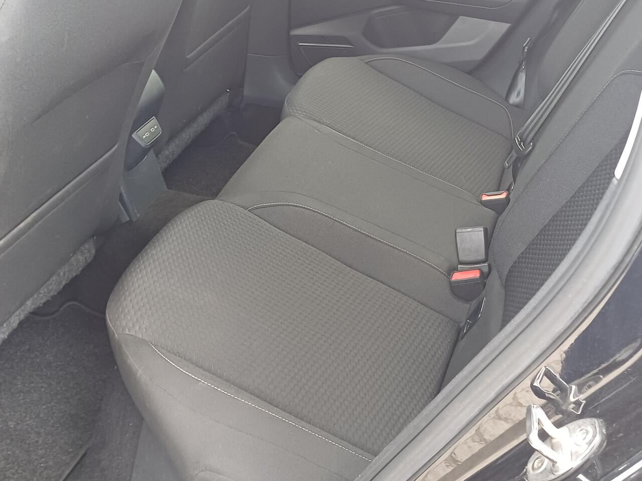 Volkswagen POLO 1.0 TSI R-Line Edition | APPLE CARPLAY/ ANDROID AUTO | CRUISECONTROL | AIRCO | Wij bieden ook financiering mogelijkheden aan.