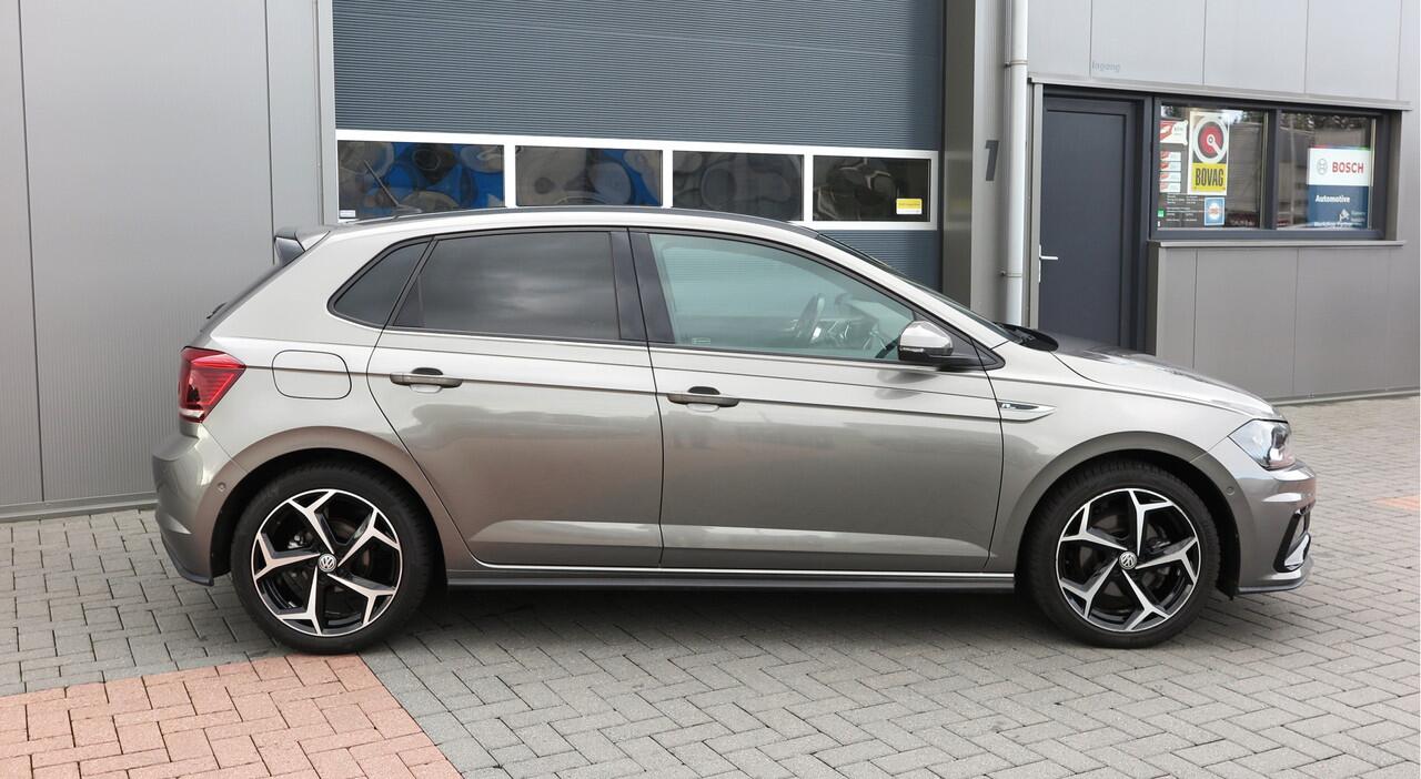 Volkswagen POLO 1.0 TSI 85kw 116pk Highline Business 2xR-Line , Beats audio , PDC, Navi, Carplay, LMV, Cruisecontrol. dealer onderhouden.