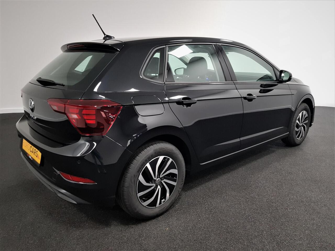 Volkswagen POLO 1.0 TSI Life | Navigatie | Digitale Cockpit | Airco | Parkeer sensoren V+A | LED | Lichtmetalen Velgen | Bluetooth