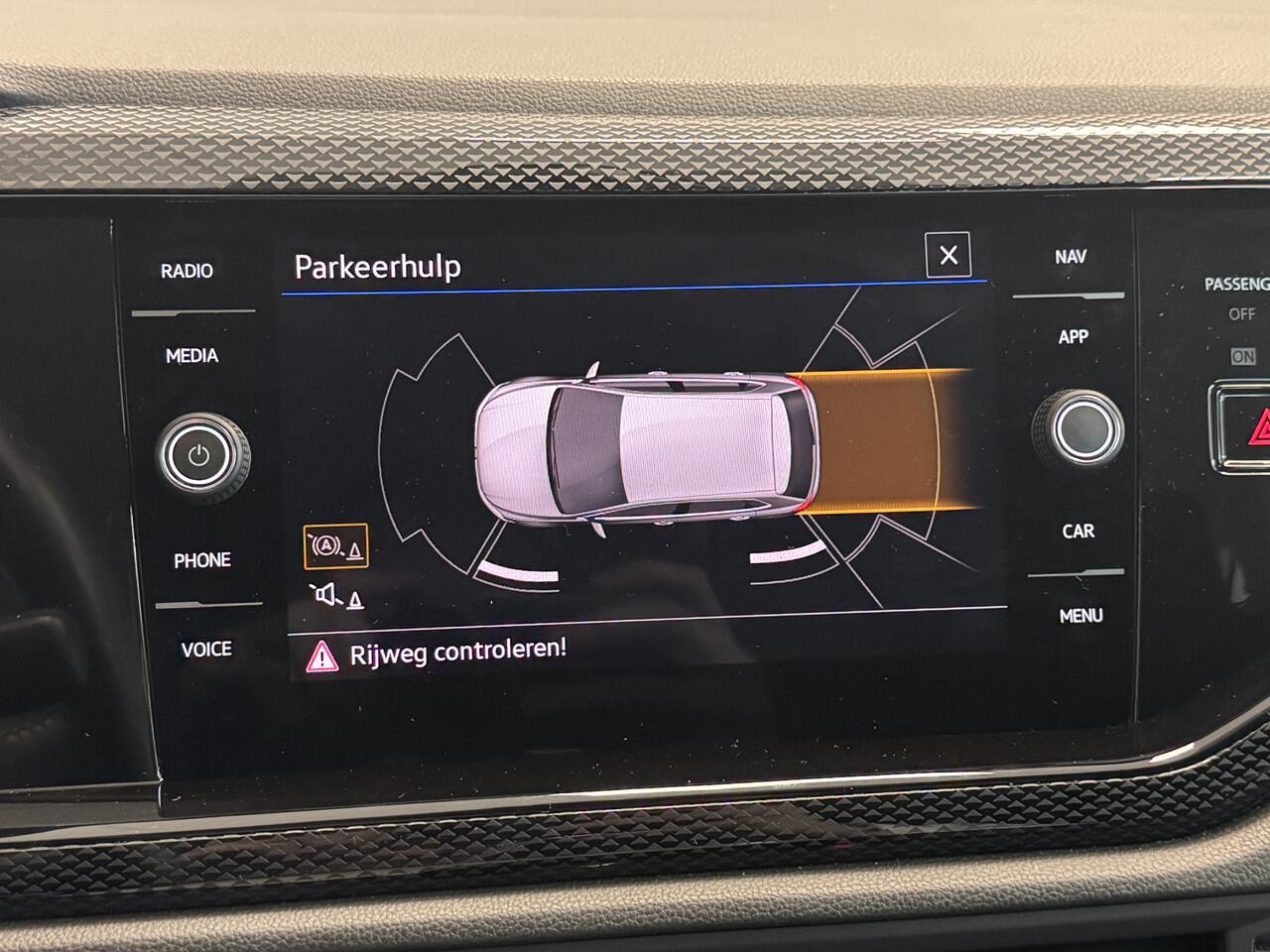 Volkswagen POLO 1.0 Stoelverwarming/Parkeersensoren/Navi