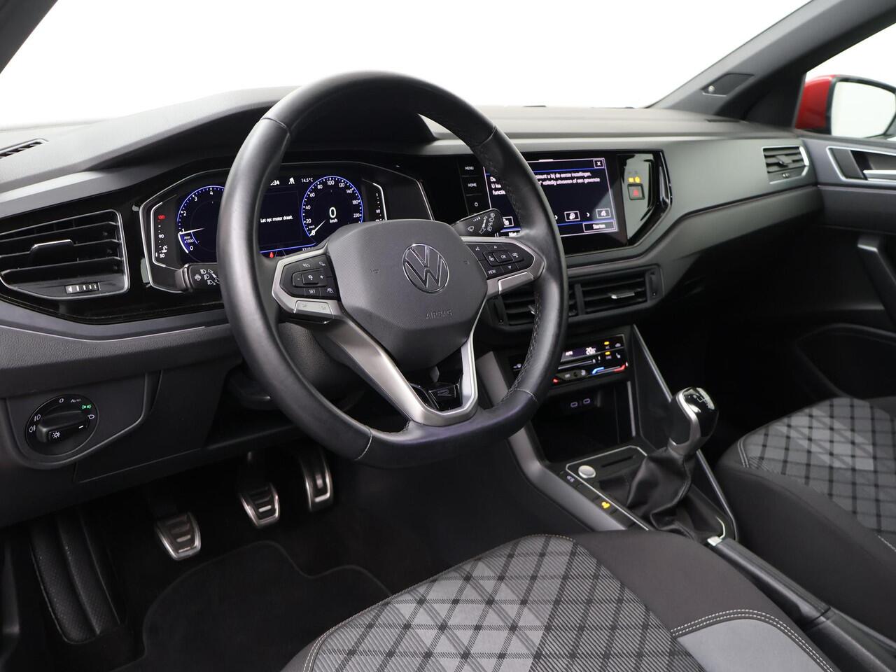 Volkswagen POLO 1.0 TSI R-Line | 95 PK | Panoramadak | Matrix LED koplampen | Navigatiesysteem | R-Line |