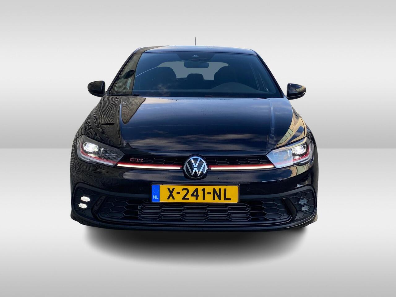Volkswagen POLO 2.0 TSI GTI / IQ Led Koplampen / Achteruitrijcamera / Stoelverwarming / Navigatie / 17'' LMV / VW