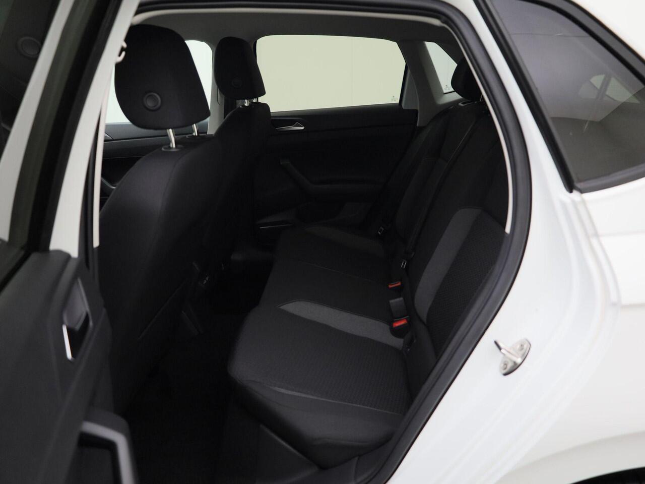 Volkswagen POLO Life Edition 1.0 TSI 95 pk 5 versn. Hand · Achteruitrijcamera · Voorraad OUTLET