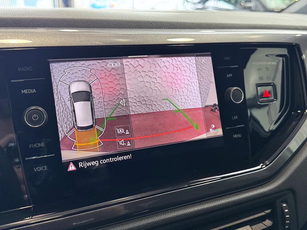 Volkswagen POLO 2.0 TSI GTI 207 PK PANO IQ LED/GRILL CAMERA STOELVERW ADAP.CRUIS ZWARTE.HEMEL 18'' LMV BEATS AUDIO OPEN DAK / SCHUIFDAK ?Top Auto's Wijchen? 170 Nieuwe en bijna nieuwe Auto's met : Benzine / PHEV / Plug in hybrid / Hybrid / Mild hybrid / HEV /