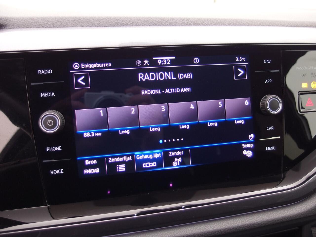 Volkswagen POLO 1.0 TSI Highline STOELVERW / CLIMA / PDC / BLUETOOTH / ACC / ZWARTE HEMEL!