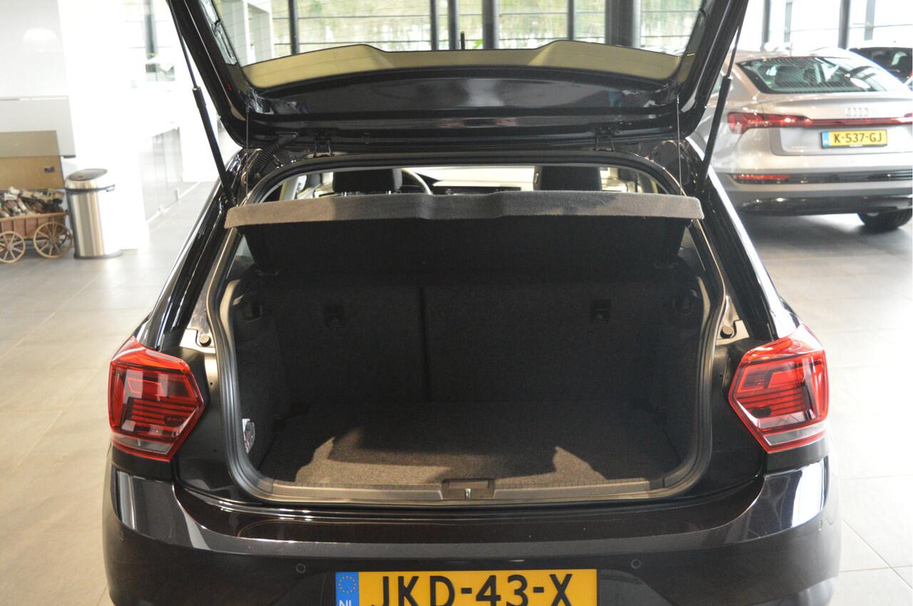 Volkswagen POLO 1.0 TSI R-LINE clima cruise pano camera led 17 inch !!