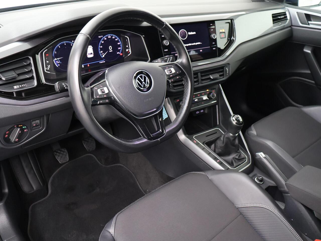 Volkswagen POLO 1.0 TSI Highline | 95 PK | Navigatiesysteem | Achteruitrijcamera | Apple Carplay/Android Auto | R-Line |