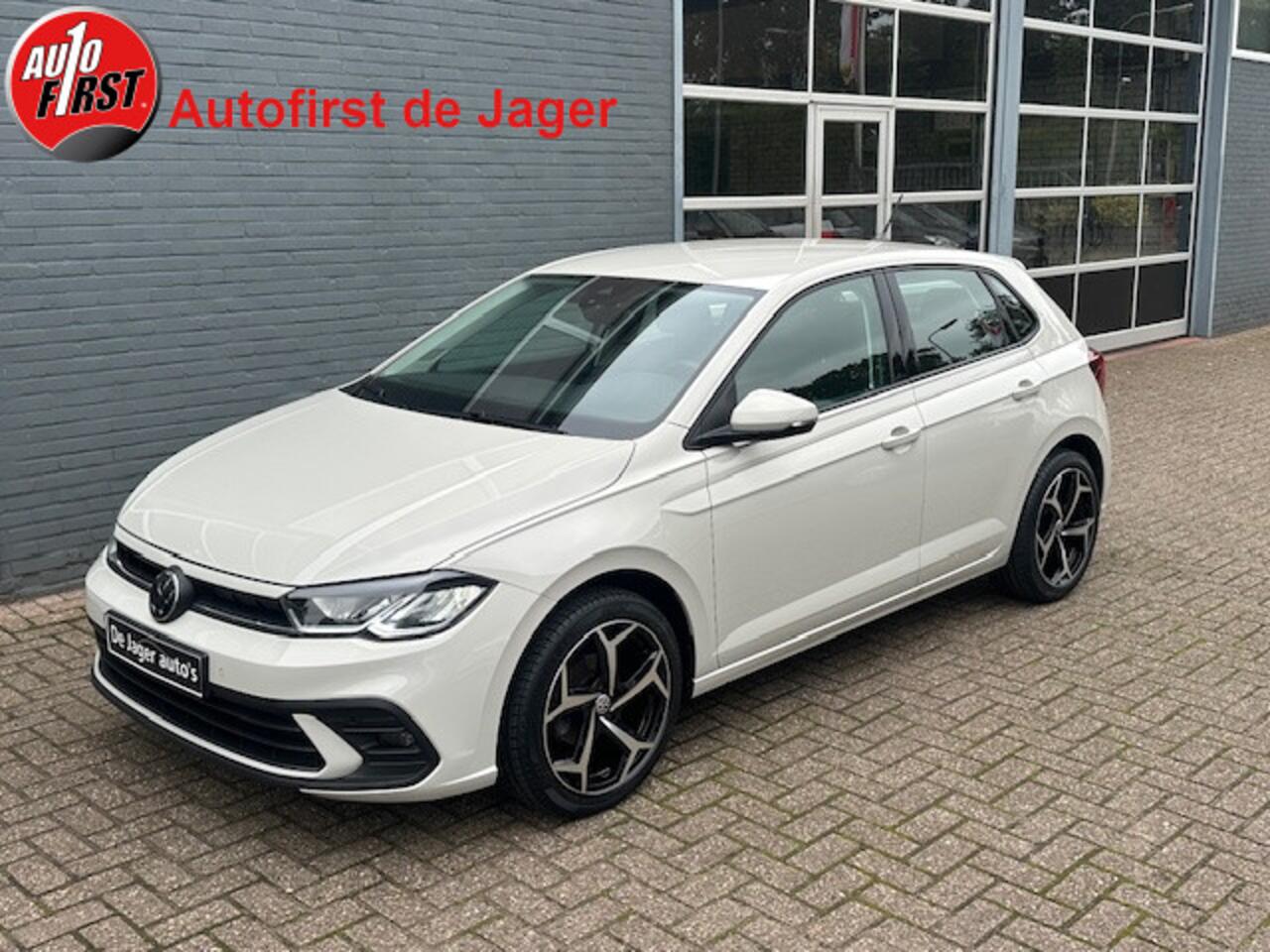 Volkswagen POLO 1.0 TSI Life Edition / Led koplampen / Parkeersenoren V+A