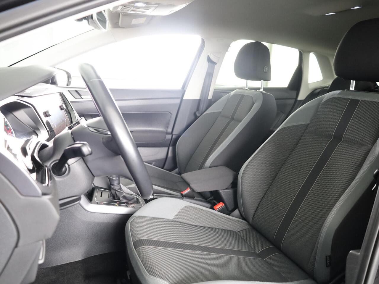 Volkswagen POLO 1.0 TSI Highline 95 pk | Navigatie via App | Autom. airco | Parkeersensoren | Adaptieve cruise control | App connect |