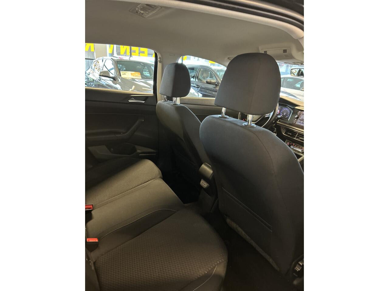 Volkswagen POLO 1.0 TSI Highline | Digital dashboard | Automatisch inparkeren | Achteruitrijcamera | Adaptieve cruise control | Parkeersensoren rondom | Apple carplay | Climate control | Nederlands geleverd