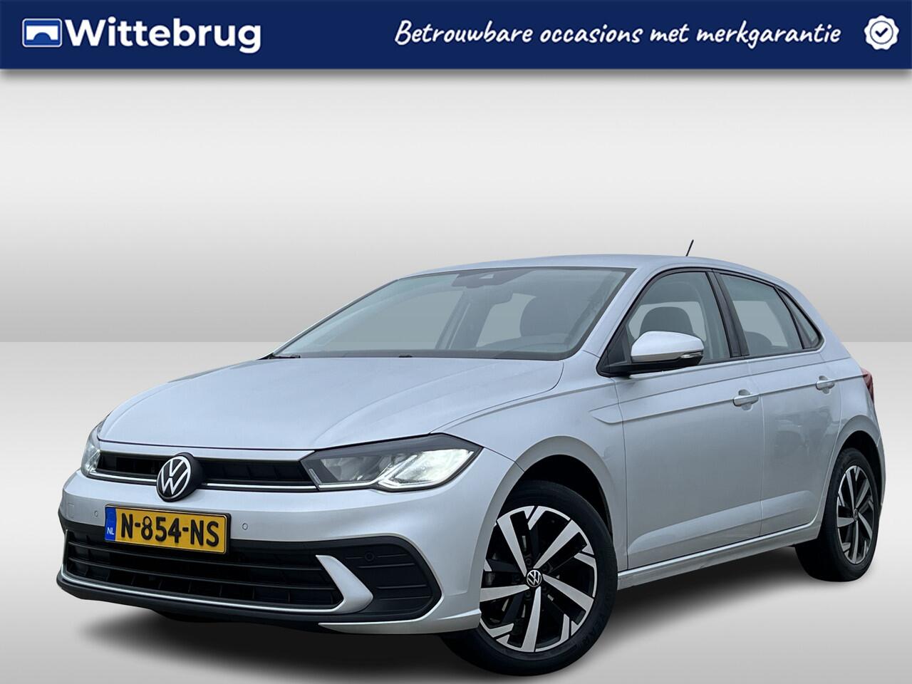 volkswagen-polo-1.0-tsi-life---navi