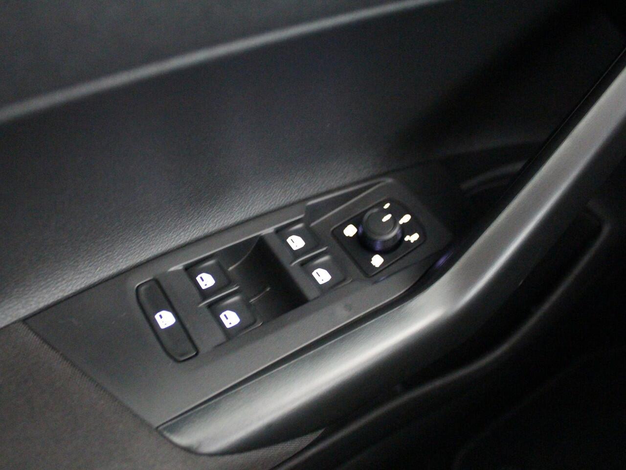 Volkswagen POLO 1.0 TSI Life Edition | DSG | Airco | Camera |*