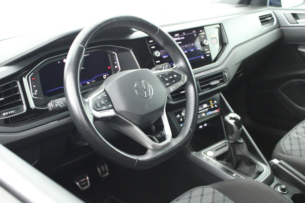 Volkswagen POLO 1.0 TSI 95pk 2x R-Line Navigatie Keyless Camera Virtual Cockpit Led Panoramadak