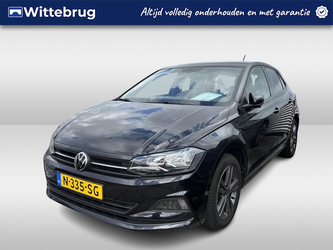 Volkswagen POLO 1.0 TSI Comfortline Parkeersensoren / LM velgen / Stoelverwarming / Navigatie