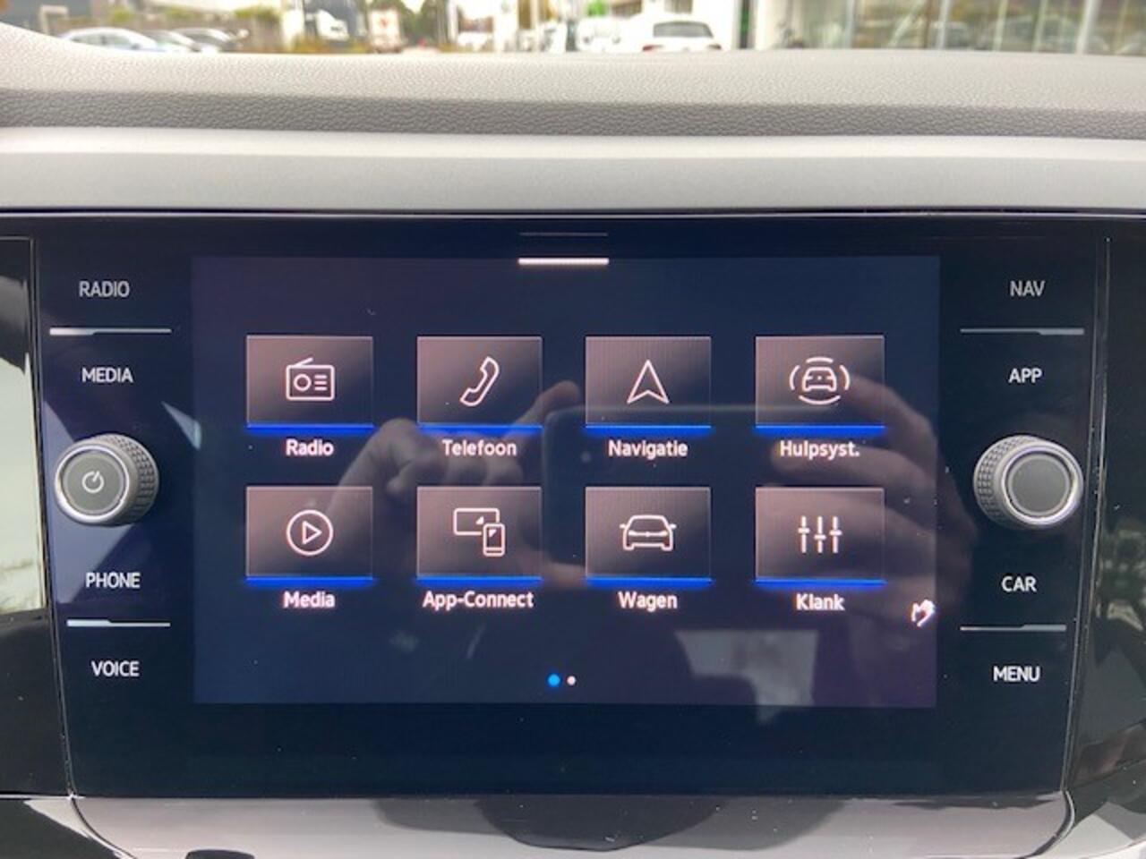 Volkswagen POLO 1.0 TSI R-Line / 16"LMV / CAMERA / NAVI / APP.Connect / PDC v+a / Sportstoelen