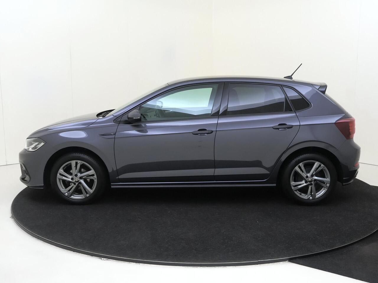 Volkswagen POLO 1.0 TSI R-Line | Achteruitrijcamera | Adaptieve cruise control | CarPlay | Digital cockpit pro | Airco |