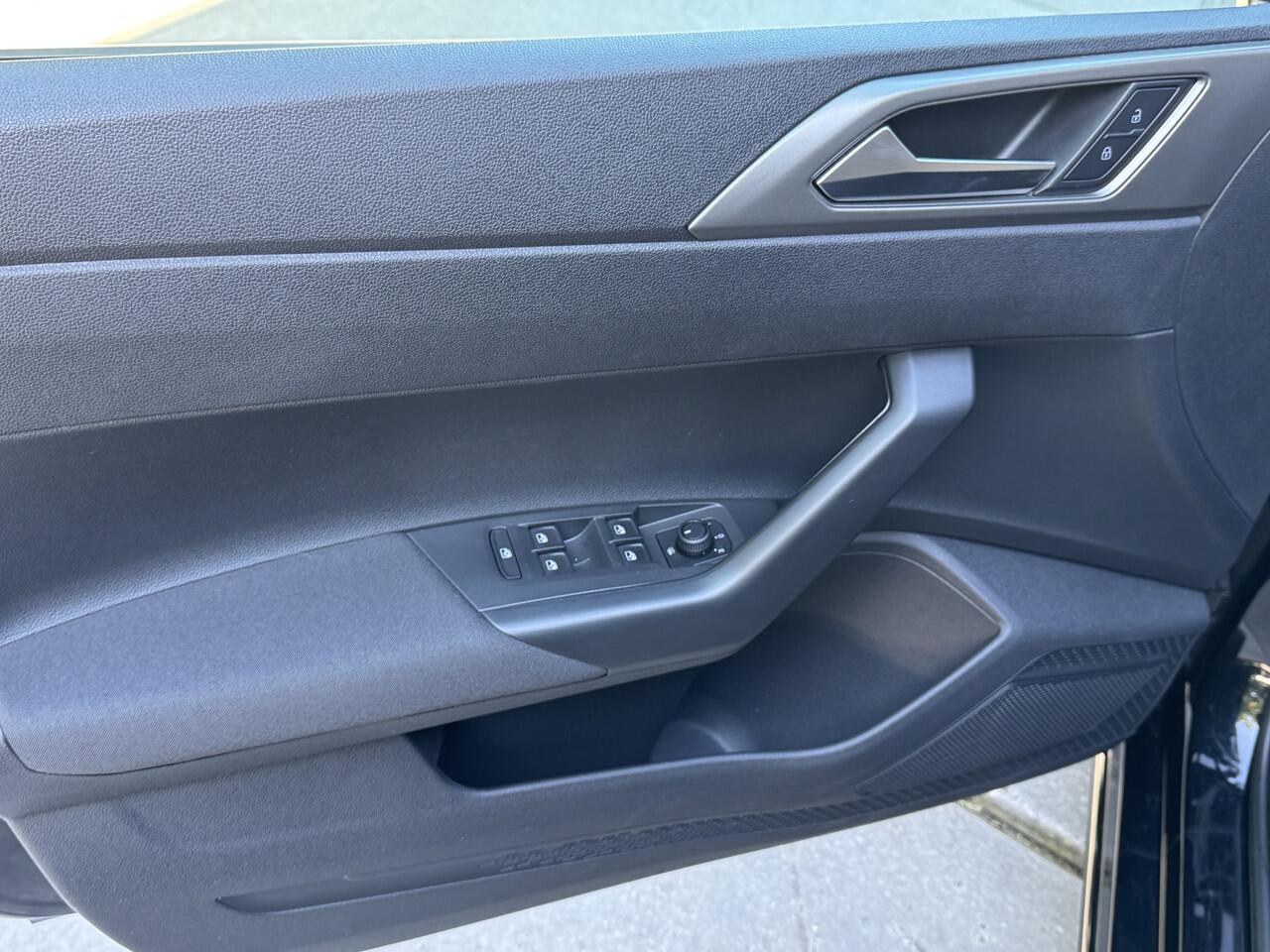 Volkswagen POLO 1.0 TSI 95pk H5 Comfortline Business Navigatie LMV Adaptive Cruise control Apple Carplay