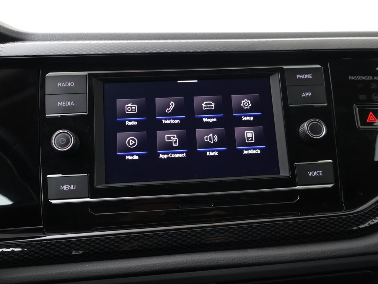 Volkswagen POLO 1.0 TSI Life | 95 PK | Parkeersensoren | Apple Carplay/Android Auto | Adaptive cruise control |