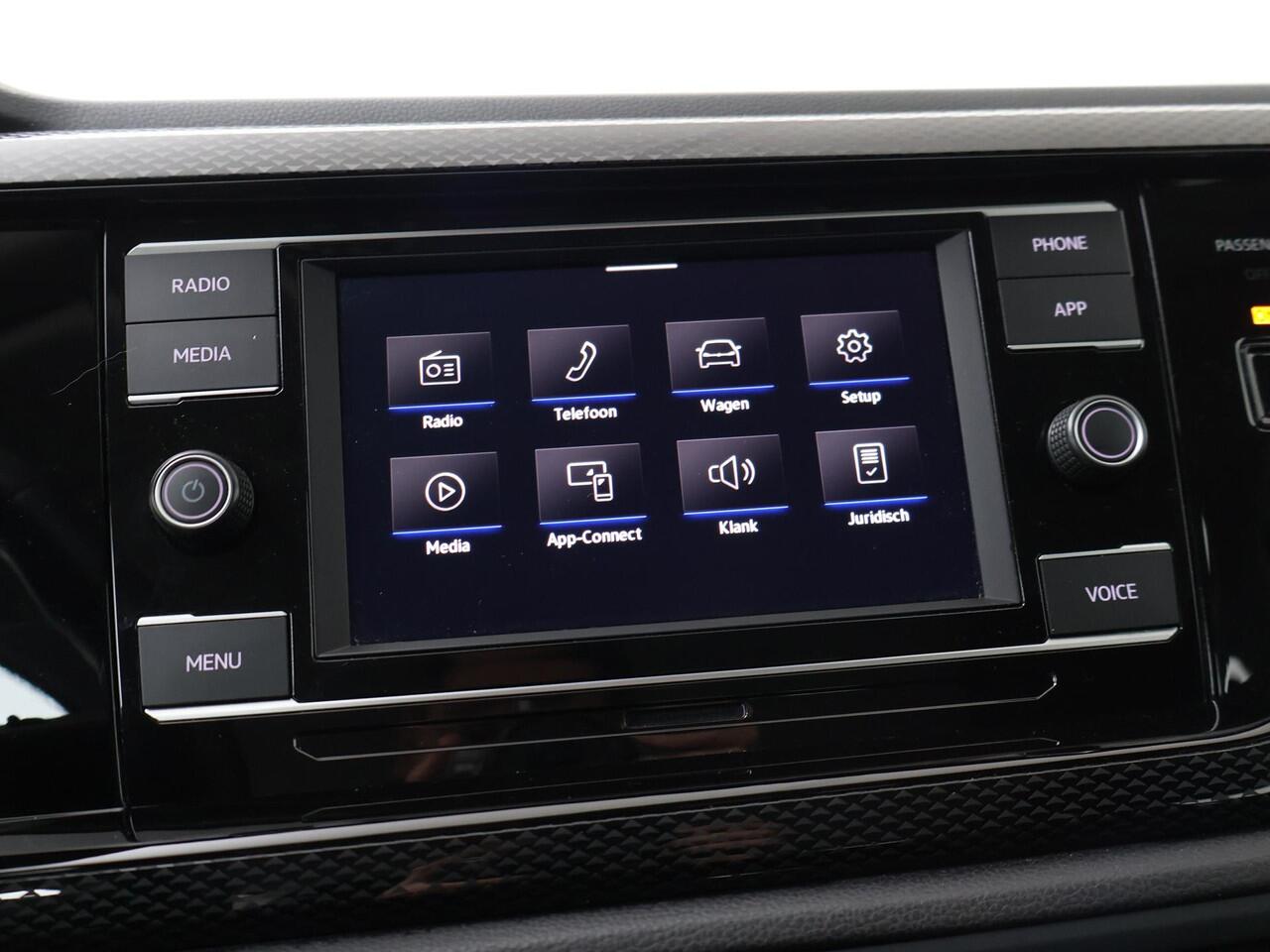 Volkswagen POLO 1.0 TSI Life | 95 PK | LED verlichting | Adaptive cruise control | Parkeersensoren | Apple Carplay/Android Auto |