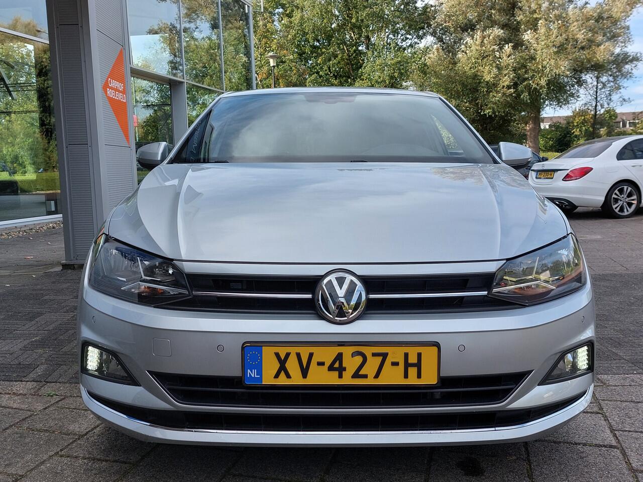 Volkswagen POLO 1.0 TSI 95pk Highline Executive 5-Deurs | Navi | Apple Carplay+Android Auto | Clima | Adap.Cruise | Sfeerverlichting | Licht+Regensensor | Privacy Glass | 16''lm