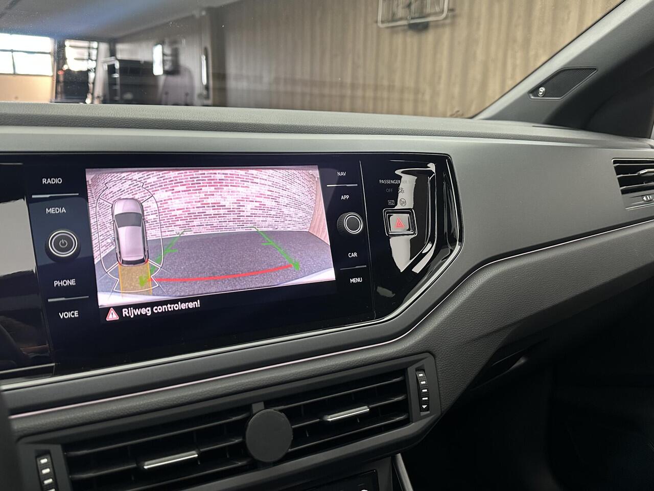 Volkswagen POLO 1.0 TSI R-Line IQ CAMERA PANO BEATS VIRTUAL GARANTIE