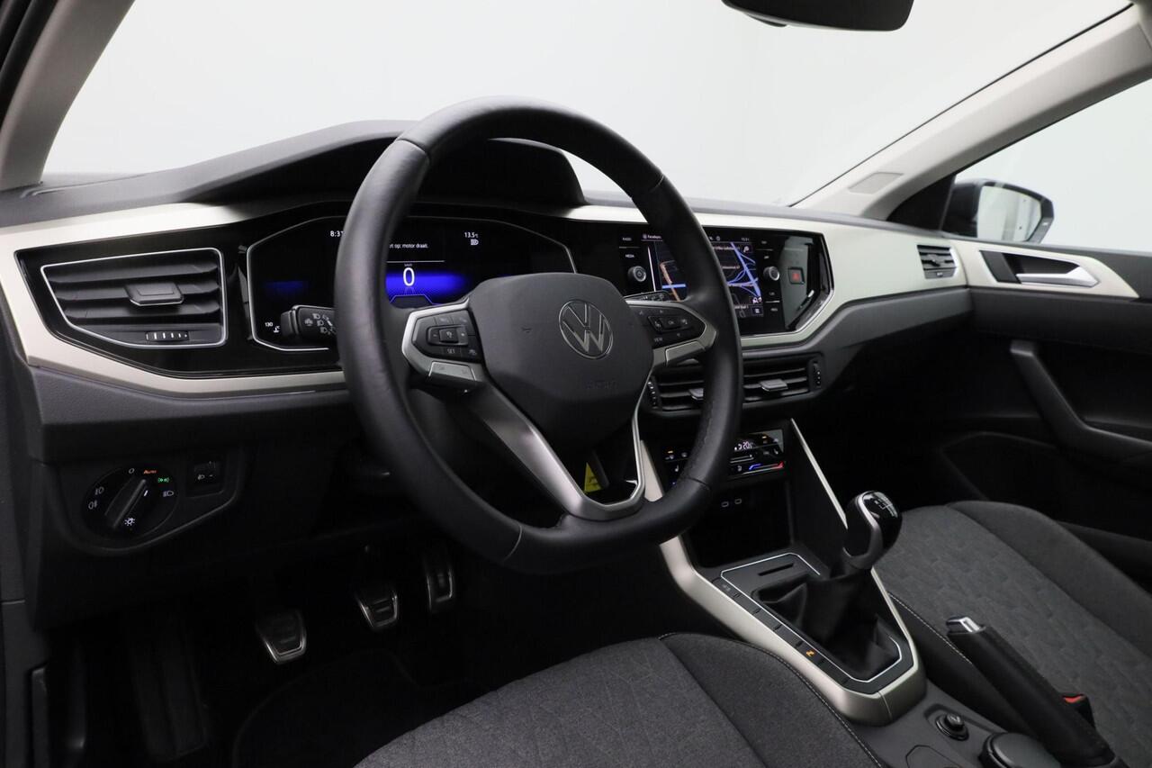 Volkswagen POLO 1.0 TSI 95 pk Move | Panoramadak | Navigatie | Stoelverwarming | Achteruitrijcamera | Adaptive Cruise