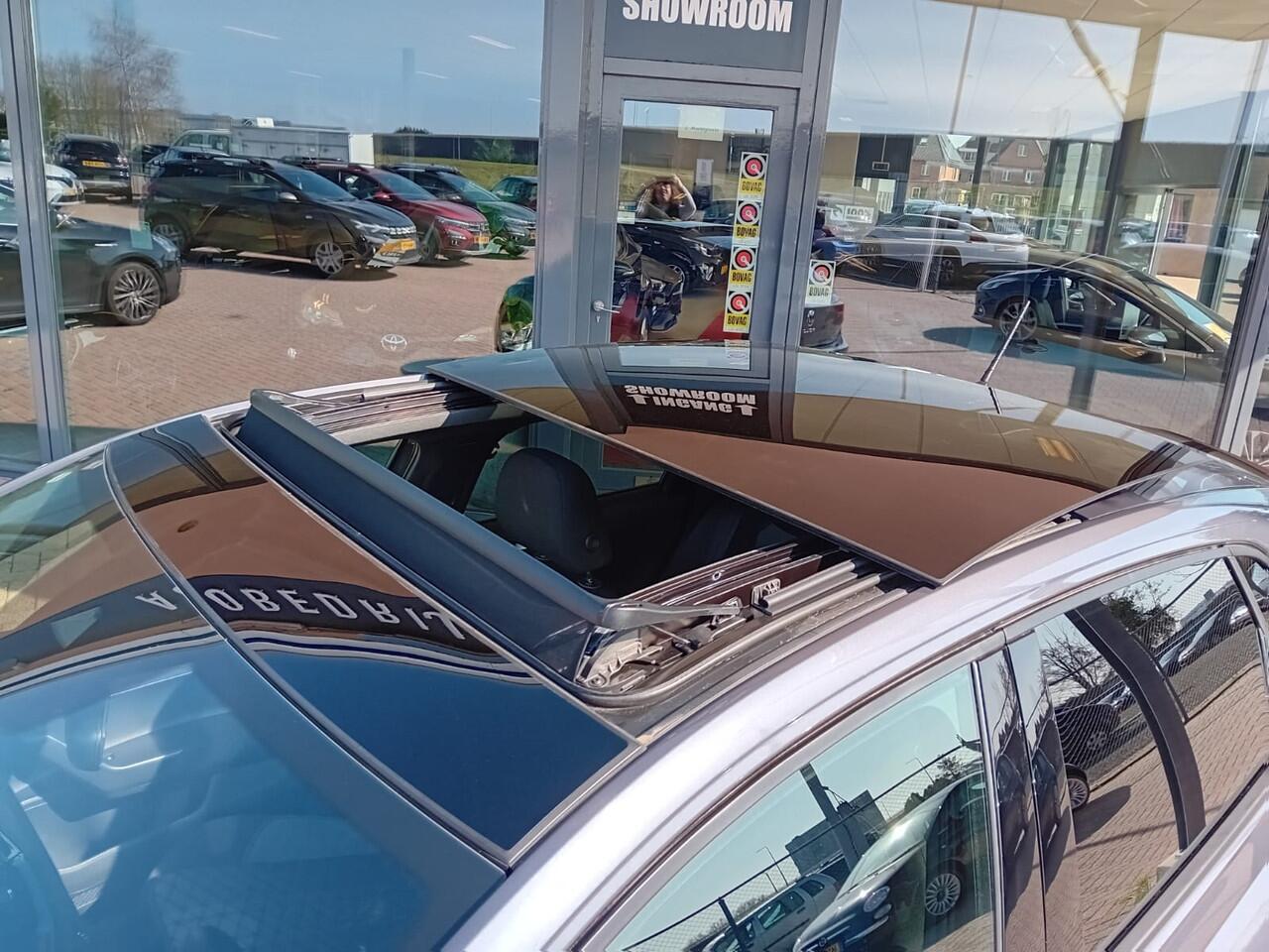 Volkswagen POLO 1.0 TSI 3x R-Line Business Automaat, Climatronic, Carplay/android auto, Panoramisch schuifdak, Navigatie, Cruise control adaptief, Volledig digitaal instrumenten paneel, Parkeersensoren, Elektrische ramen en spiegels, Centrale vergrendeling met AB, Rijbaa