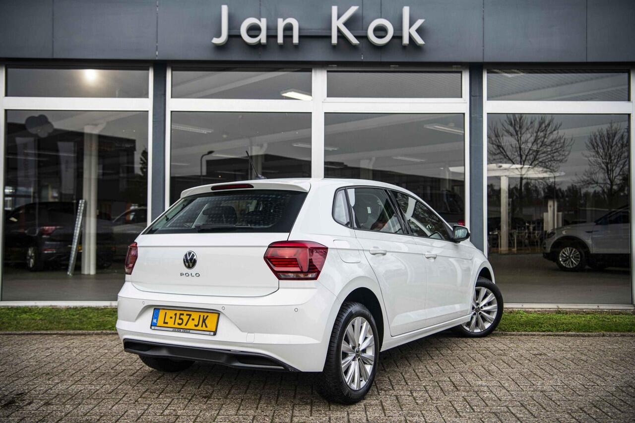 Volkswagen POLO 1.0 TSI Highline | Stoelverwarming | Parkeersensoren | Navigatie