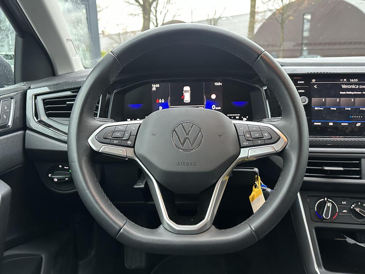 Volkswagen POLO 1.0 TSI Life | 95PK | AUTOMAAT | CAMERA | APPLE/ANDROID CARPLAY | PDC VOOR + ACHTER | FABRIEKSGARANTIE TOT 02-2027 |