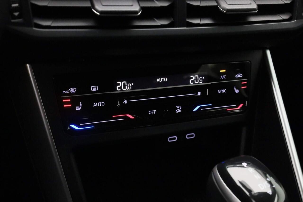 Volkswagen POLO 1.0 TSI 95 pk DSG Life Edition | Navi | Stoelverwarming | Adaptive Cruise | Climatronic | Parkeersensoren voor/achter | 15 inch