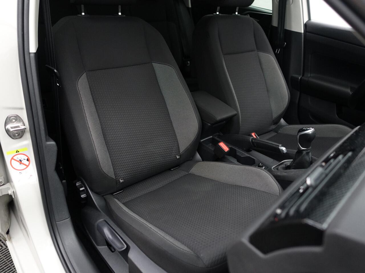 Volkswagen POLO 1.0 TSI Life Advanced- Nieuw Model, Virtual Cockpit, Camera, Carplay, Android Auto, Privacy Glass