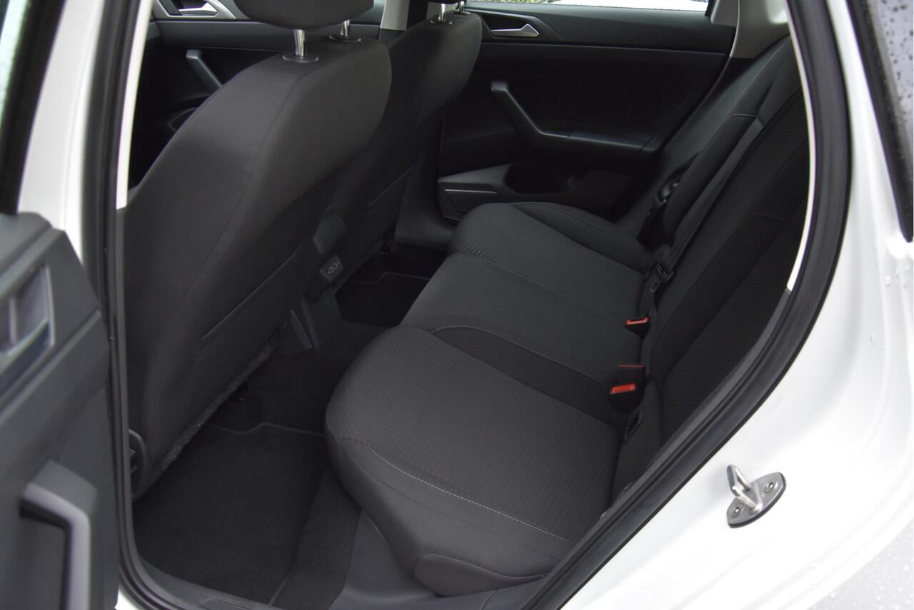 Volkswagen POLO 1.0 TSI 96 PK Navi DAB ACC Carplay NAP 1e eigenaar