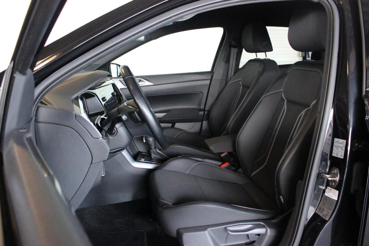 Volkswagen POLO 1.5 TSI Highline R-Line 1e eigenaar | NL-Auto | Virtual Cockpit | Camera | DCC | Carplay | Adapt. Cruise | Clima | 16" LMV | PDC V+A
