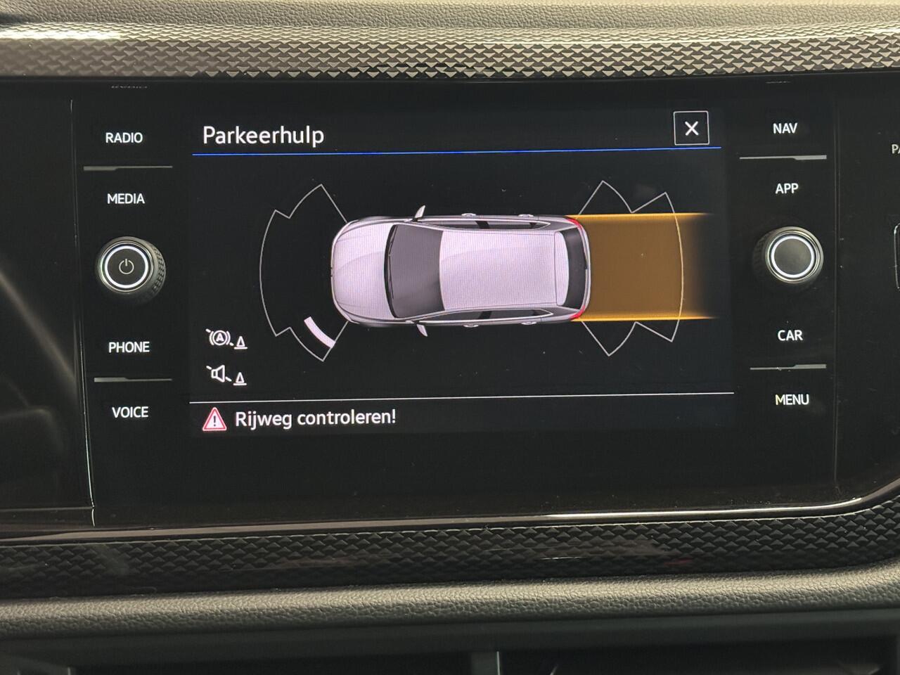 Volkswagen POLO 1.0 Stoelverwarming/Navi/Parkeersensoren