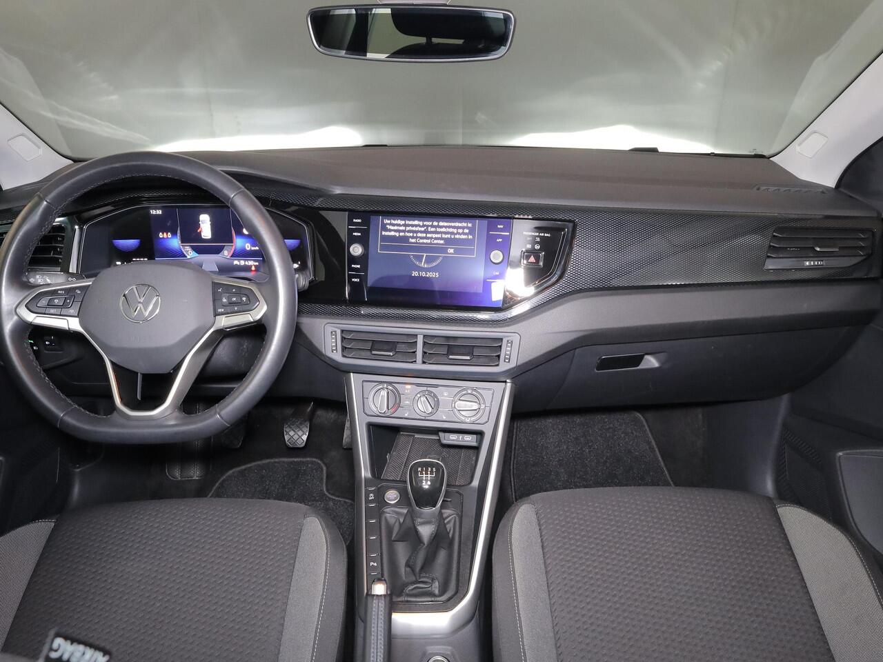 Volkswagen POLO 1.0 TSI Life 95 pk | Verlengde garantie | Navigatie | Parkeersensoren | Achteruitrijcamera | Adaptieve cruise control | Stoelverwarming |