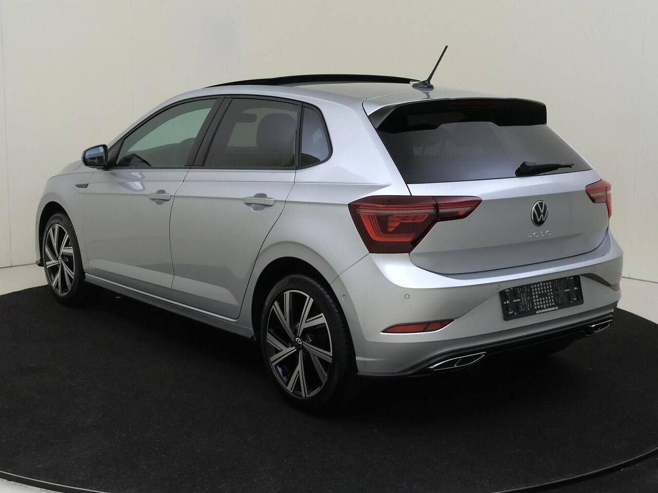 Volkswagen POLO R-Line Edition | 'App-Connect' draadloze smartphone integratie | Achterlichten LED | Afstandscontrolesysteem (Front Assist)