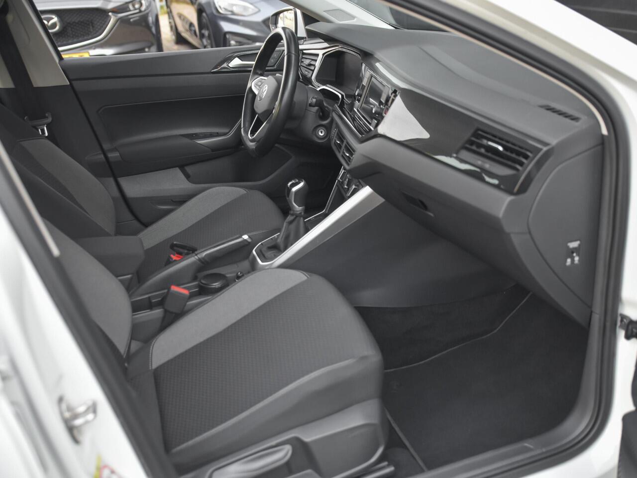 Volkswagen POLO 1.0 TSI Life Digitaal display 18 inch velgen Stoelverwarming