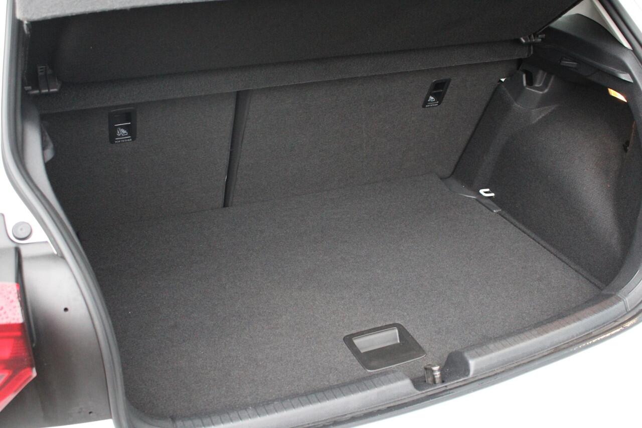 Volkswagen POLO 1.0 TSI Life | Digitaal Cluster | Stoelverwarming | Airco | Reservewiel |