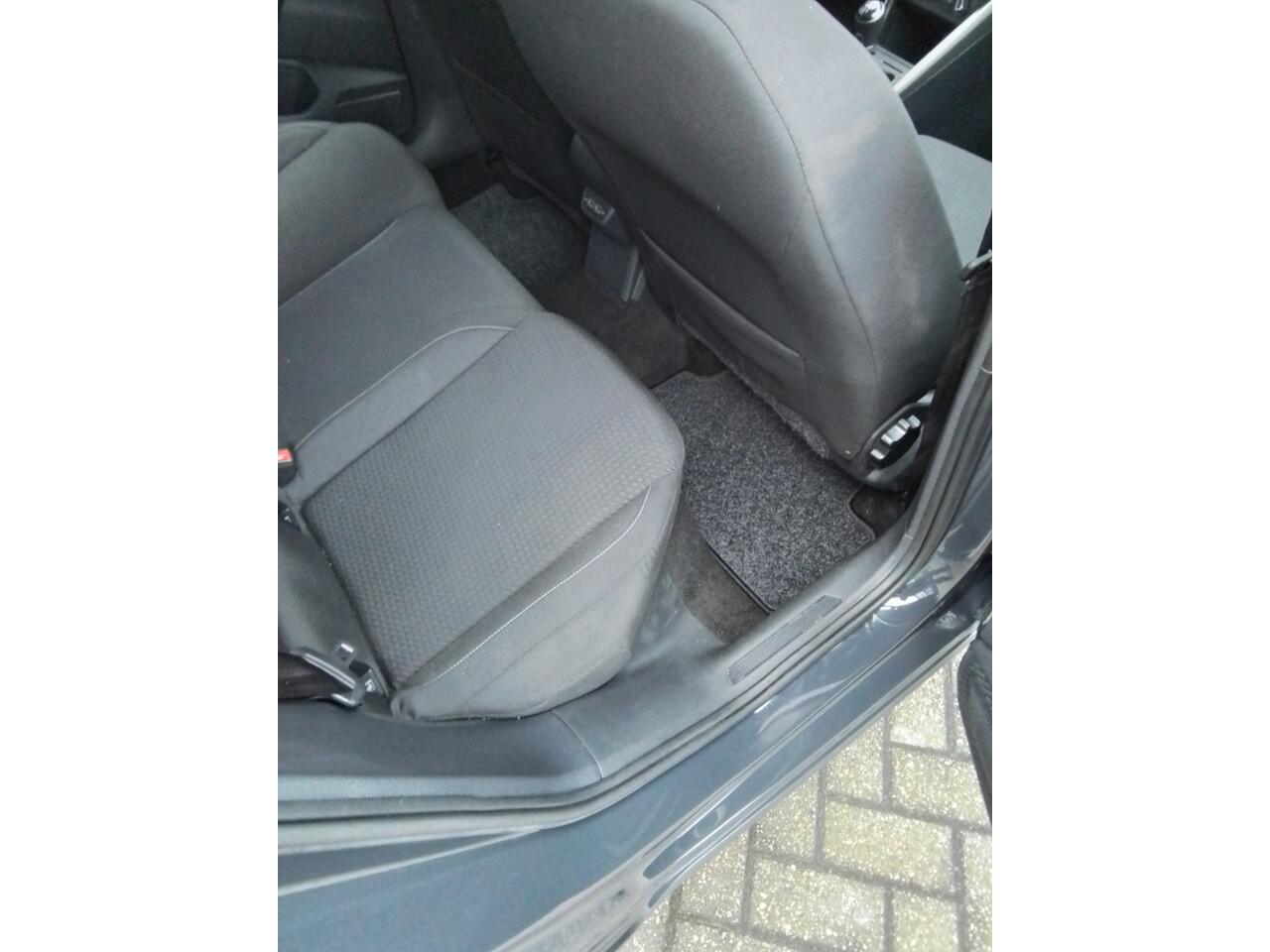 Volkswagen POLO 1.0 TSI Comfortline Navigatie Adaptive cruiscontrole RIJKLAAR