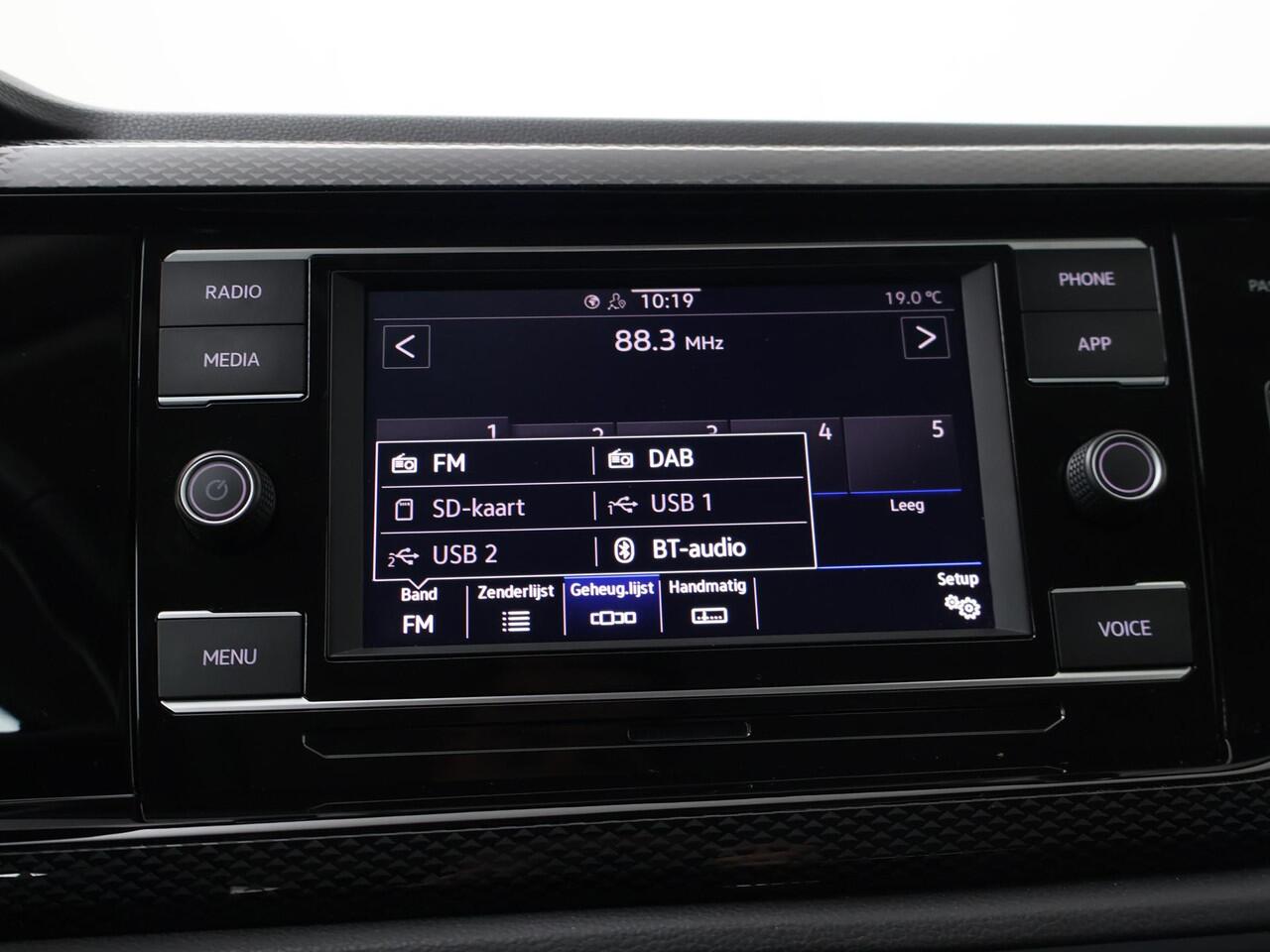 Volkswagen POLO 1.0 TSI Life | 95 PK | Adaptive cruise control | Parkeersensoren | LED verlichting | Apple Carplay/Android Auto |