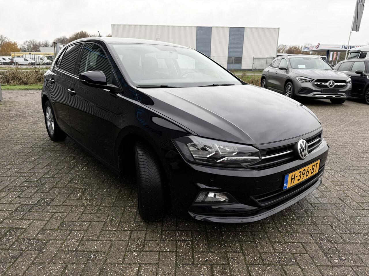 Volkswagen POLO 1.0 TSI Comfortline Business Navigatie ACC PDC Carplay Stoelverwarming DAB