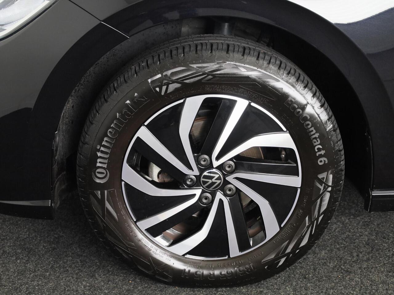 Volkswagen POLO 1.0 TSI Life Edition 95 pk | Verlengde garantie | Navigatie via App | Parkeersensoren achter | Achteruitrijcamera | Autom. airco |